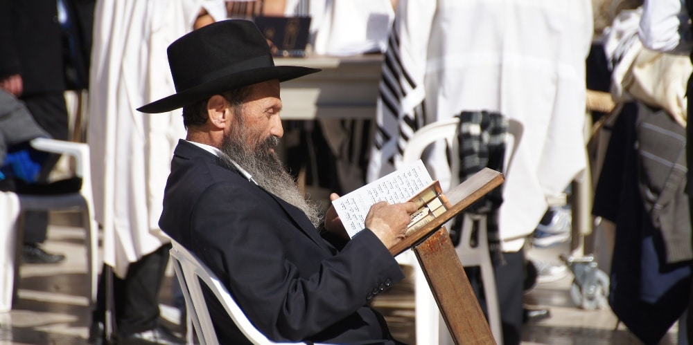 Does Scripture Command Me to Pray for Israel and the Middle East?