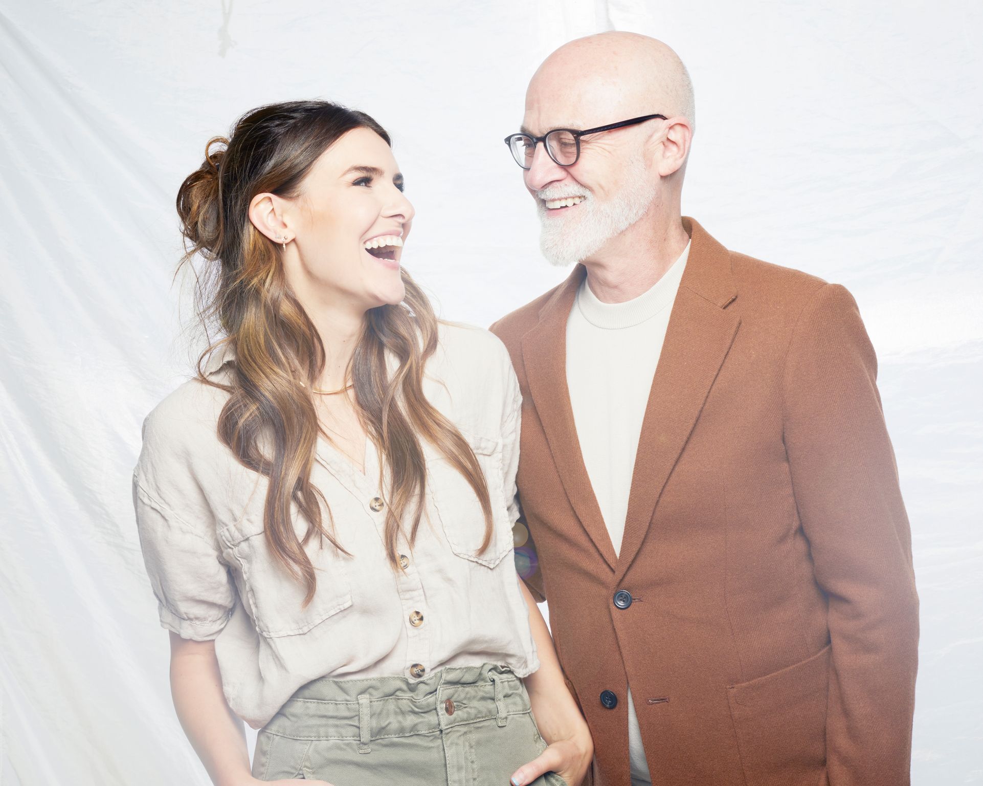 sj5SR_Dg James & Rachel